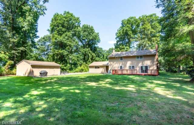 925 Chesapeake Dr Gallery 3