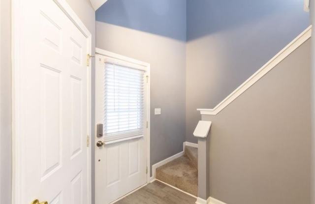 6726 Gallant Court SE Gallery 3