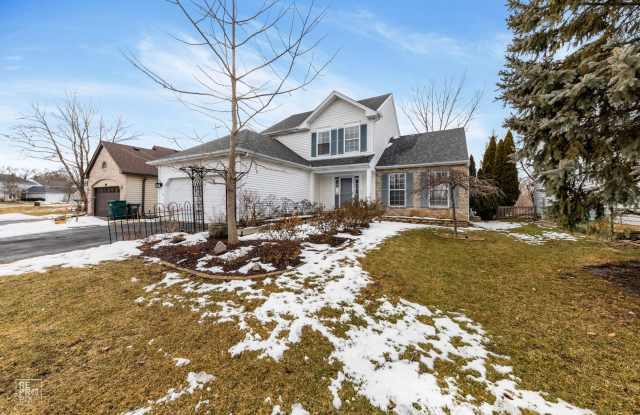 Welcome Home! 3 Bedroom 2.5 Bath Home in Hainesville! - 74 North Brittany Lane, Hainesville, IL 60030