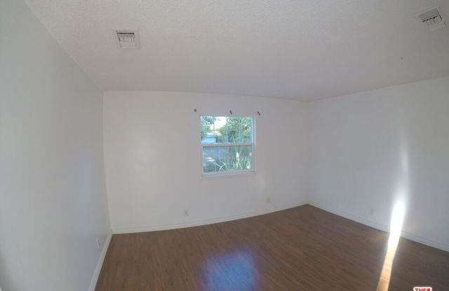 4138 Commonwealth Avenue photos photos