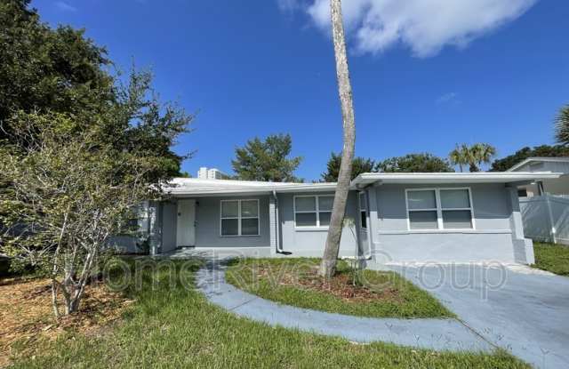 841 La Plaza Ave S photos photos