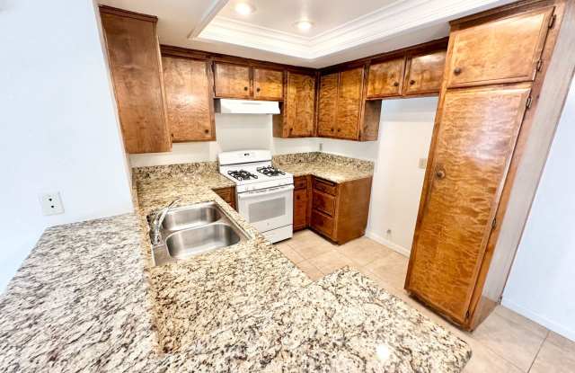Charming 1 Bed 1 Bath in a gated community photos photos