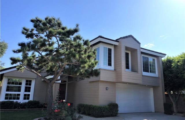 41 Hermaso - 41 Hermosa, Irvine, CA 92620