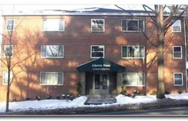 Classic 1 Bedroom Apartment in Atherton House Gallery 1