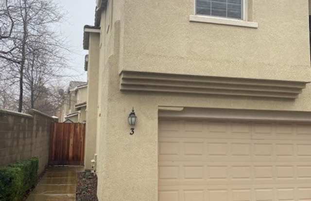 Condo with access to clubhouse and internet service included! photos photos