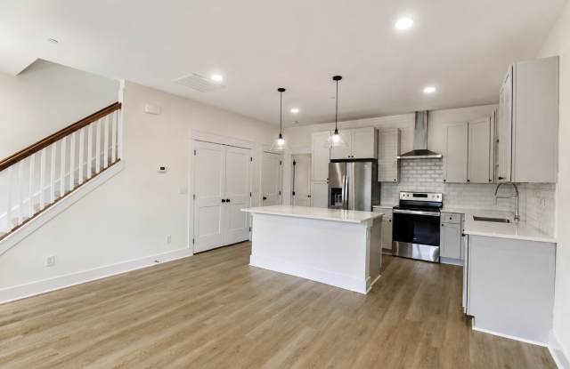 One Month Free | 3-Bedroom Home at Highbury Gallery 4