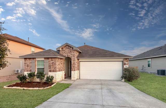 3/2/2 in Oakcreek Estates / Great Lay Out/ Fenced in Yard / Neighborhood Pool  Playground / CISD photos photos