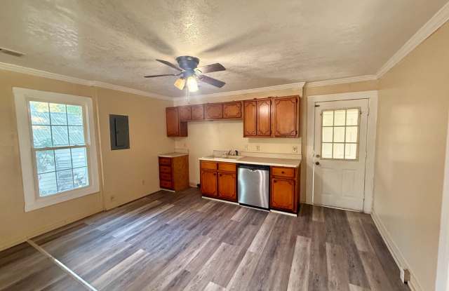 2 bed 1 bath home in Milan TN Gallery 4