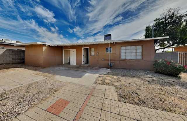 9 Compression Court photos photos