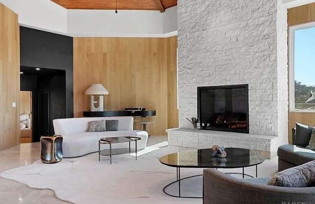 5905 Shiloh Ridge Road Gallery 3