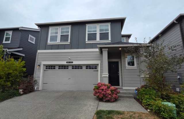 Large Four Bedroom Home For Rent in Port Orchard's Stetson Heights Neighborhood! Avail. Now! photos photos