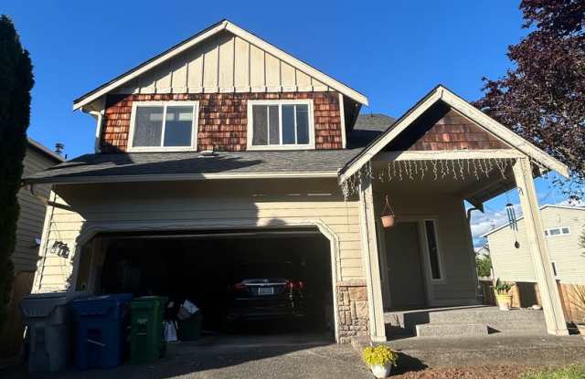 4B, 2.5BA Pet-friendly home w/2-car garage in Whitman Court -Renton, $3,595 per month photos photos