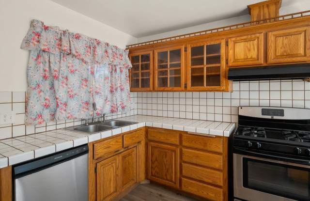4 Bedroom 2 Bath in Vacaville! Gallery 4