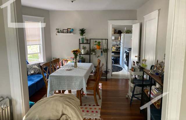$500 Rebate upon closing! Spacious, beautifully maintained apt in great area! Large Bedrooms, Laundry on Site photos photos