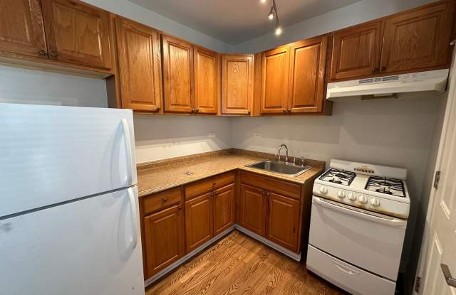 7033 N Glenwood Ave photos photos