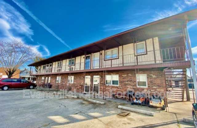 1012 Mary Street - 5 photos photos