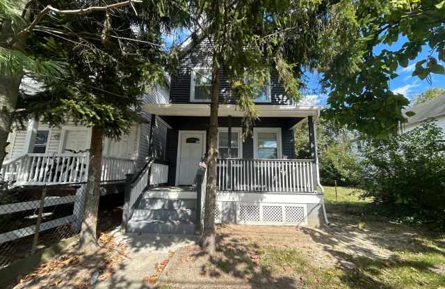 Huge, Newly Renovated House in Asbury Park! $500 FIRST MONTH MOVE-IN CREDIT!!!! - 1123 Summerfield Avenue, Asbury Park, NJ 07712
