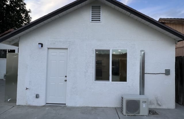 1718 Fairmount Boulevard - 1718 Fairmount Boulevard, Riverside, CA 92501