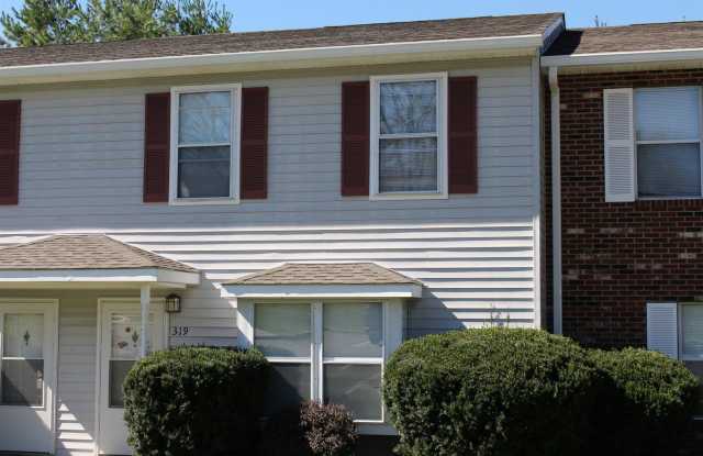 4 Bedroom, 2.5 Bath Townhouse photos photos