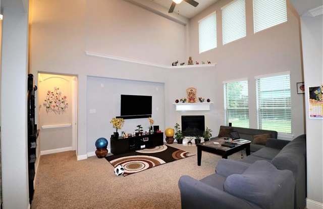 7273 Ridgepoint Drive Gallery 2