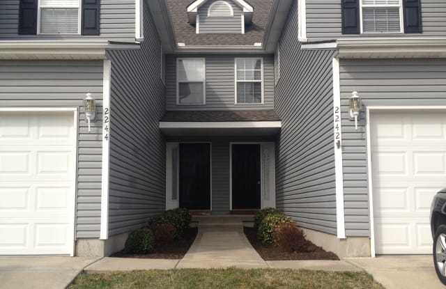 2242 SW Suncatcher Rd - 2242 SW Suncatcher Rd, Lee's Summit, MO 64082