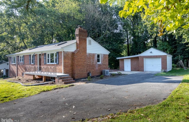 9105 OLD KEENE MILL ROAD - 9105 Old Keene Mill Road, Burke, VA 22152