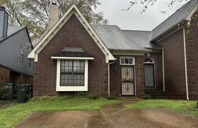 1619 Old Mill Stream photos photos