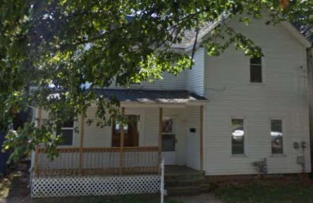 833 W Pleasant St photos photos