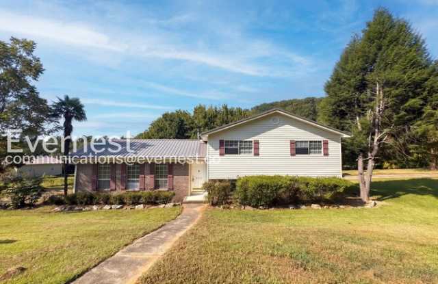5473 Pine Road Gallery 1