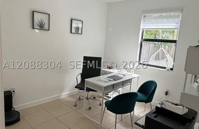 8917 NW 102 CT Gallery 3