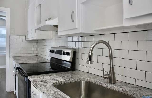 1017 Crestline Road NW Gallery 4