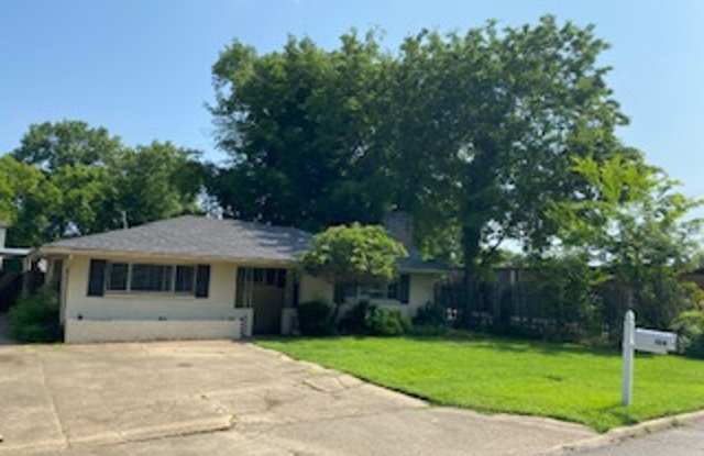 This is a 3 bedroom 1.5 bathroom home with a flex room. photos photos