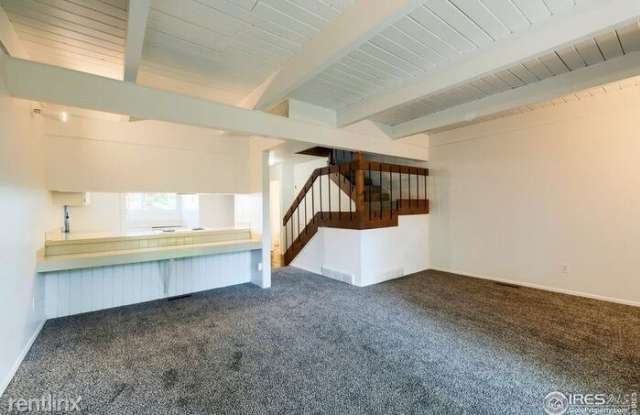 1700 Palm Dr Gallery 4