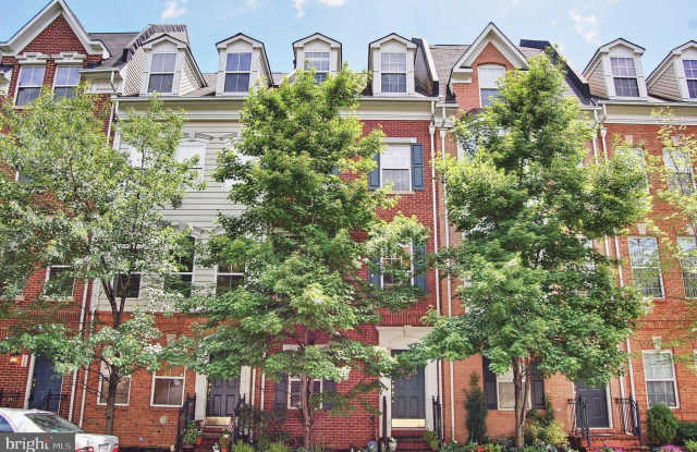 194 MARTIN LANE - 194 Martin Lane, Alexandria, VA 22304