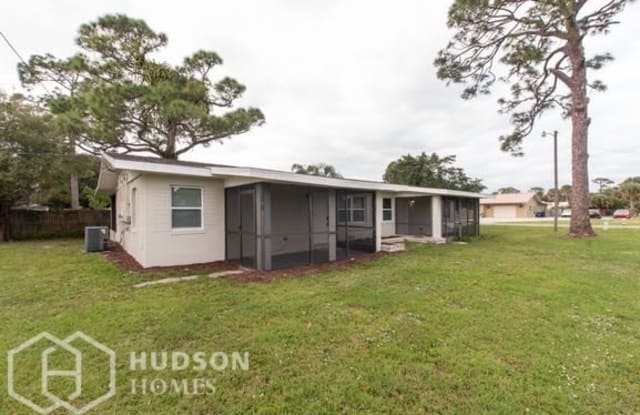 1107 Palm Avenue - 1107 Palm Ave, North Fort Myers, FL 33903
