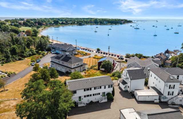 Winter Rental at Niles Beach! Gallery 1
