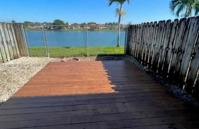 17773 SW 140th Ct photos photos
