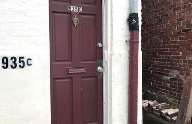 935 S Charles St Apt C S CHARLES STREET Gallery 3