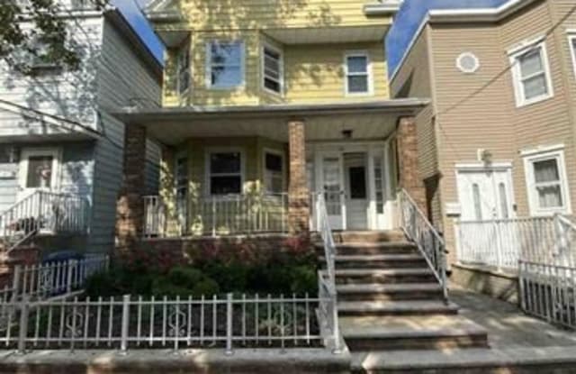 21 WEST 46TH ST - 21 West 46th Street, Bayonne, NJ 07002