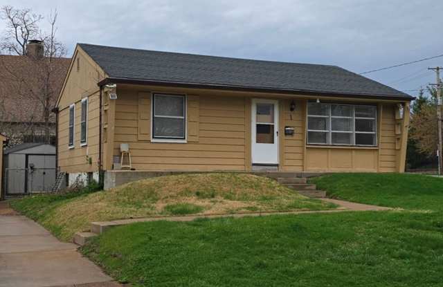 Newly Remodeled House for Rent in Crestwood - 1 Banbury Court, Crestwood, MO 63126