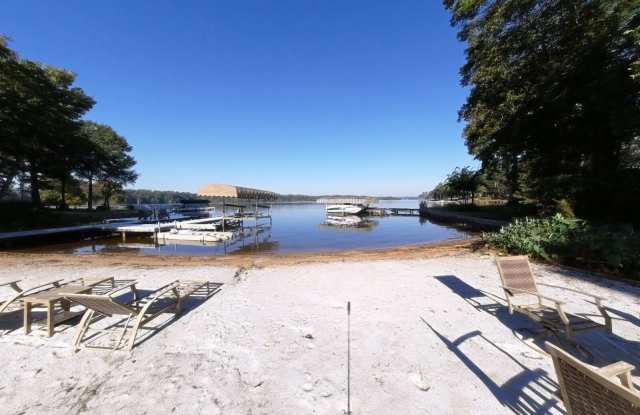 1240 Stoneridge Circle Gallery 2