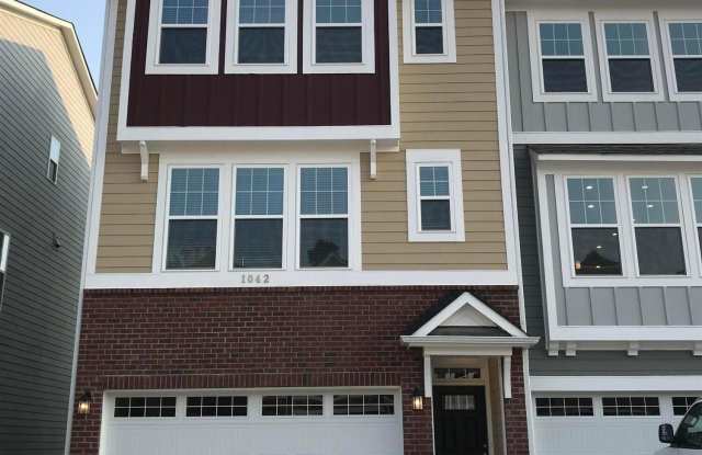 1042 Commack Drive Gallery 1