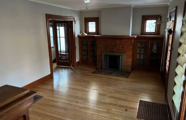 533 Whittier Avenue - 1 Gallery 3