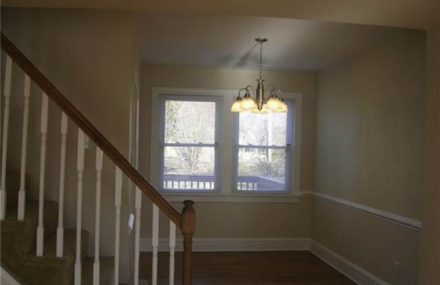 2208 Farrand Street Gallery 4