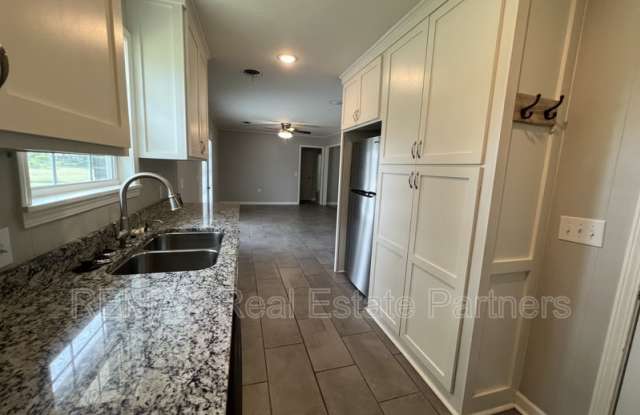 105 Griffith Dr Gallery 4