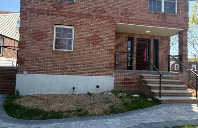 146-19 183rd St Springfield Gardens Gallery 1