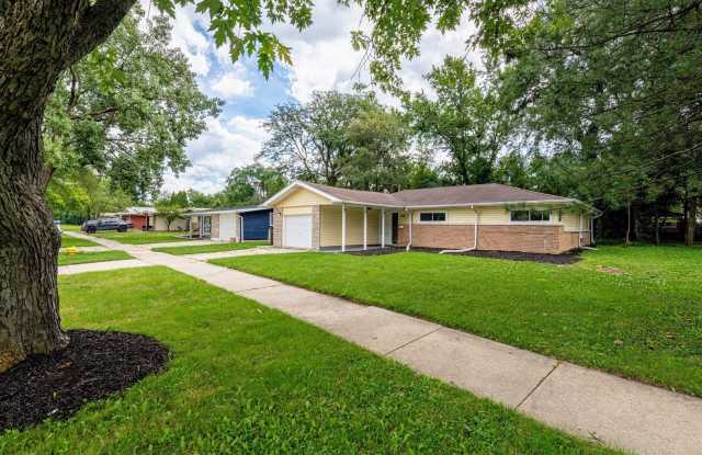 425 Lakewood Boulevard photos photos