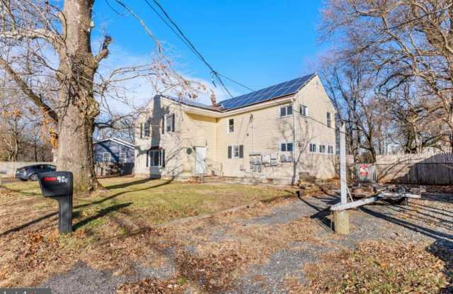 96 MARTINS LANE photos photos