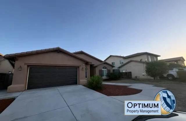 Beautiful 3-Bedroom Home in Victorville Gallery 4