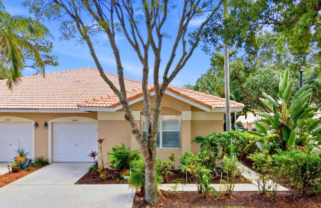 2568 N Coral Trace Circle N photos photos